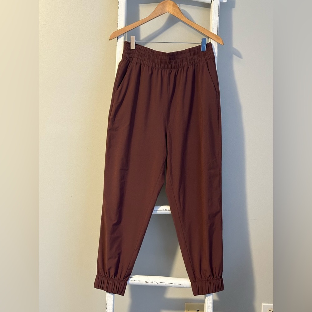 Vuori Villa jogger size M